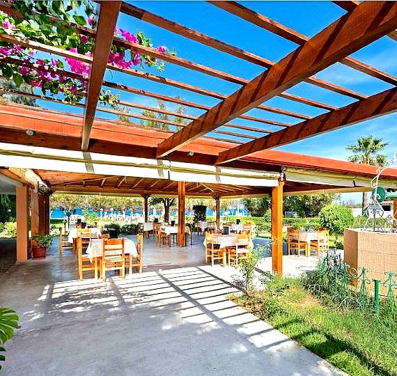 Bayside Hotel Katsaras